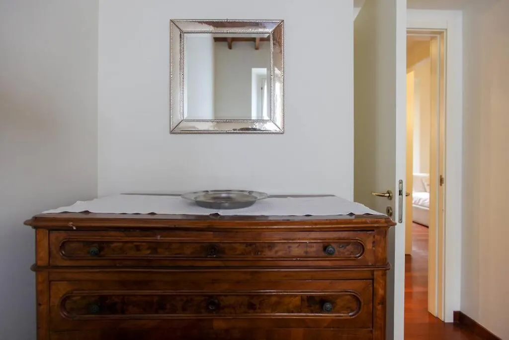 Hacca Collection - Corso Magenta, Unique And Charming 2Br Apartment Milan Italy
