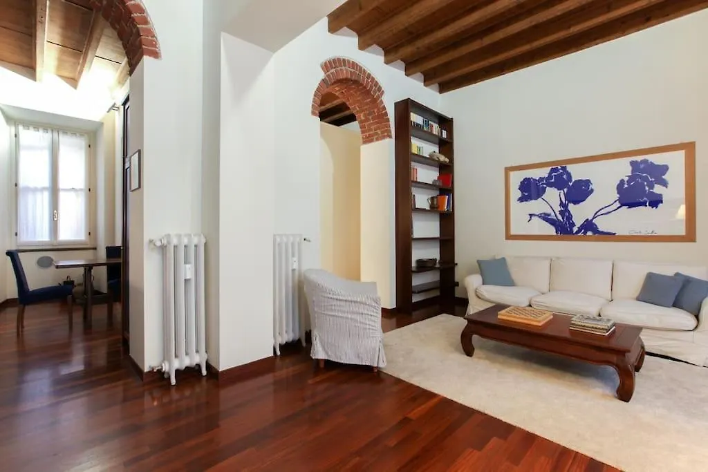 Hacca Collection - Corso Magenta, Unique And Charming 2Br Apartment Milan 0*,  Italy