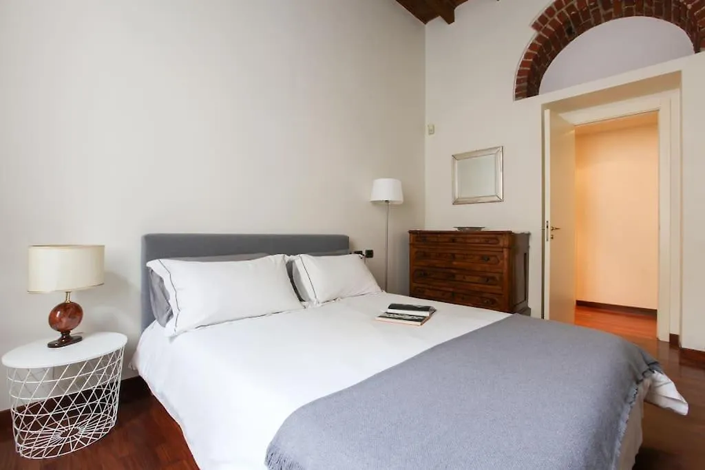Hacca Collection - Corso Magenta, Unique And Charming 2Br Apartment Milan