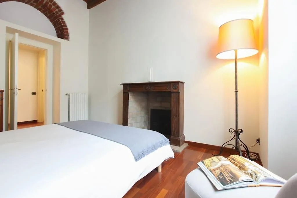 Hacca Collection - Corso Magenta, Unique And Charming 2Br Apartment Milan Italy